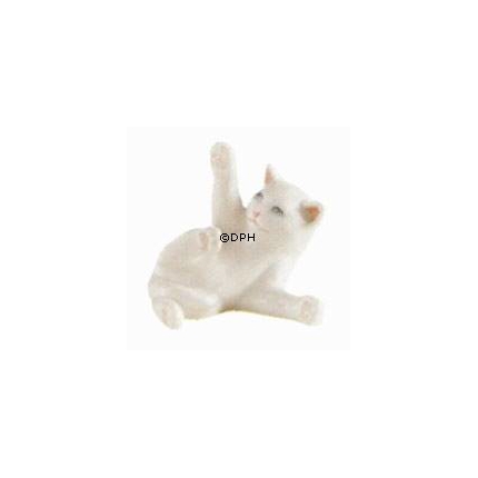 Liggende hvid kat, Royal Copenhagen figur nr. 302