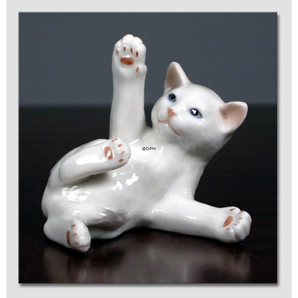 Cat, Dizzy, Royal Copenhagen figurine no. 682