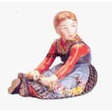 Pige fra Jylland, overglasur figur, Royal Copenhagen nr. 12421 eller 257