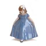 Danserinde, pige med blå kjole, Royal Copenhagen figur nr. 2444