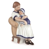 Else med sin mor i lænestol, Royal Copenhagen figur