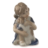Else with Puppy, sitting Girl with Puppy, figurine