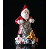 2018 The Annual Santa, Santa with gifts, figurine