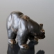 Bär steht und scheint Stark zu sein, Royal Copenhagen Steingutfigur Nr. 21519 oder 237