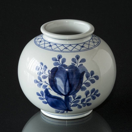 Royal Copenhagen/Aluminia Tranquebar, blue, Round Vase no. 11/1163