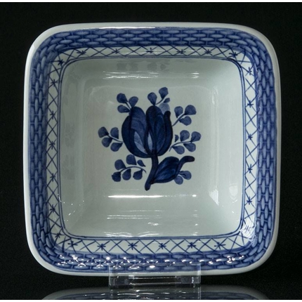 Royal Copenhagen/Aluminia Tranquebar, blue, Square Bowl no. 11/1338