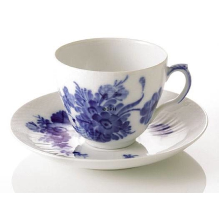 Blue Flower, Curved, Coffee Cup and saucer no. 10/1870 or 071, capacity 18 cl., Royal Copenhagen
