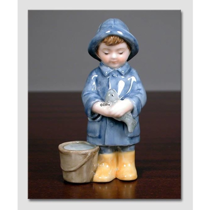 Peter fisherman's boy, From the series of mini children from Royal Copenhagen no. 010