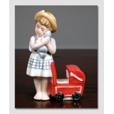 Anna, Pige med dukkevogn. Figur i Royal Copenhagens serie af minibørn