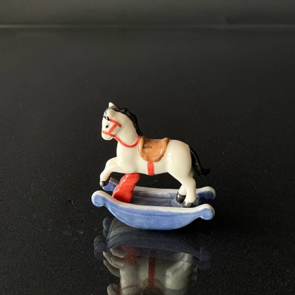 Gyngehest, Royal Copenhagen figur nr. 143 i serien toys