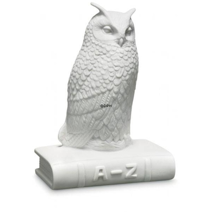 Graduation Owl, White Royal Copenhagen bird figurine no. 431