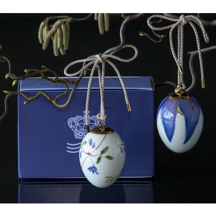 Easter egg with clematis and clematis petals, 2 pcs., Royal Copenhagen Easter Egg 2019