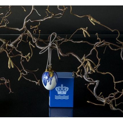 Osterei mit Iris Blätter, Royal Copenhagen Osterei 2020