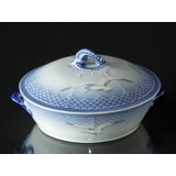 Seagull Service without gold bowl with cover, capacity 3.5 dl., Bing & Grondahl - Royal Copenhagen