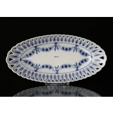 Empire tableware Oval dish with lace 23cm