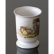 Becher mit Wiberg Wichteln, der auf einer Kiste sitzt, Royal Copenhagen Nr. 2-5436
