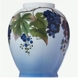 Vase med blå druer, Royal Copenhagen nr. 808