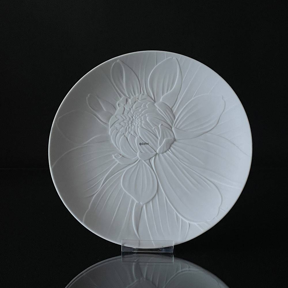 The of Giving Flowers, plate with Snow Top, Royal Copenhagen | No. 2661132 | DPH