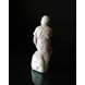 Dreng siddende på sten, Royal Copenhagen figur nr. 520