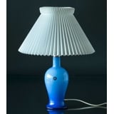 Holmegaard Torino Bordlampe i blåt glas, mellem - Udgået af produktion