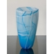 Glasvase til stor buket, høj model i blå og hvide nuancer, glaskunst,