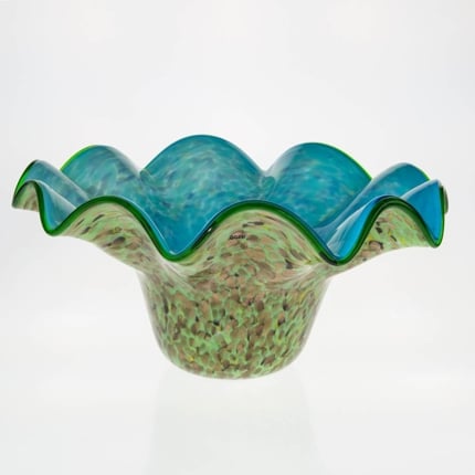 Glas bordfad - grøn og blå med bølget kant 45cm, Mundblæst Glaskunst,