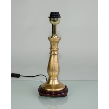 Chinese pillar-lamp with gold-check pattern