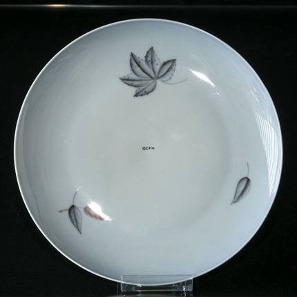 Leaves flat lunch plate 21cm, Bing & Grondahl no. 26