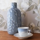 Vase aus Keramik, blau mit Muster