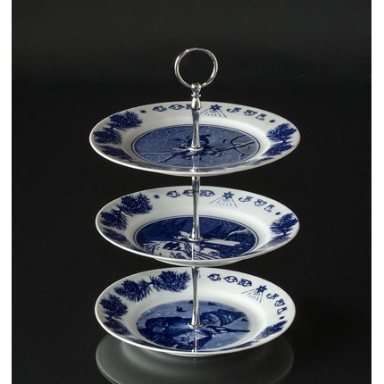Complete Centerpiece  made of Jenny Nystroem Plates,