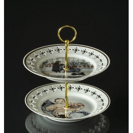 Complete Bing & Grondahl Centerpiece made of B&G Carl Larsson Plates,