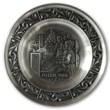 1989 Astri Holthe Norwegian Pewter Christmas plate, Christmas hymns on the piano
