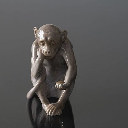 Small monkey with tortoise, the philosopher, Bing & Grondahl figurine no. 1510