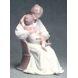 Moder med barn, Bing & Grøndahl figur nr. 1021401 / 1552