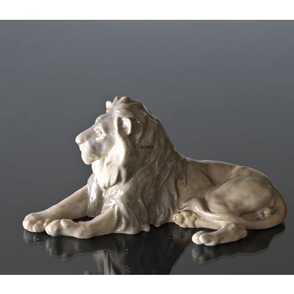Lion lying down, Bing & Grondahl figurine no. 1793