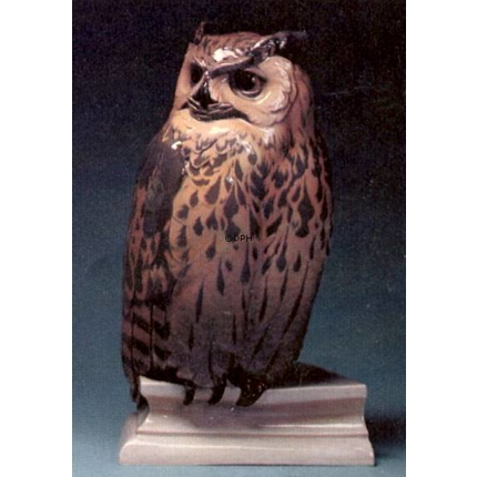 Owl on base, Bing & Grondahl bird figurine No. 1846