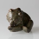 Bear sitting licking its paw Royal Copenhagen stoneware figurine No. 188