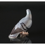 Pigeon looking for bread crumbs, Bing & Grondahl porcelain bird figurine