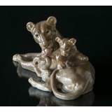 Lioness with cub, Bing & Grondahl figurine