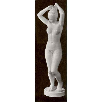 Mädchen, stehend, Bing & Gröndahl Figur Nr. 2282