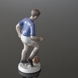 Fußballspieler, Junge spielt Ball, Bing & Gröndahl Figur Nr. 2375