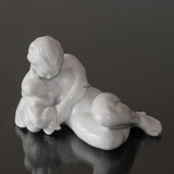 Woman with child, Bing & Grondahl figurine no. 29