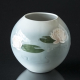 Vase med åkander, Bing & Grøndahl