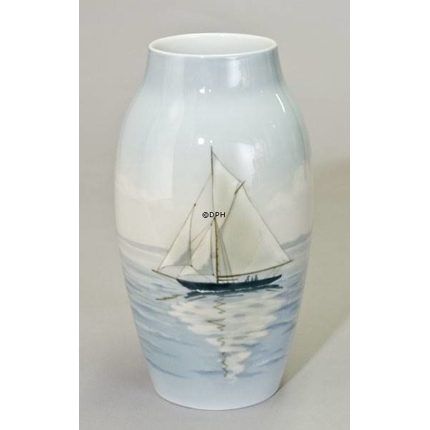 Vase with white Sailingship, Bing & Grondahl no. 8552-243
