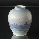 Vase mit Schiff, Bing & Gröndahl Nr. 8702-354