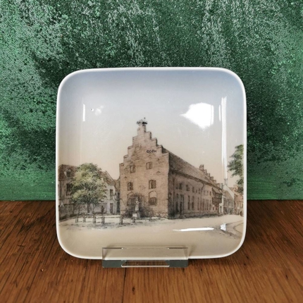 Skål med Erik Menvedes Plads, Bing & Grøndahl nr. 9547-455