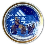 1977 Bavaria Christmas Plate Visiting Baby Jesus