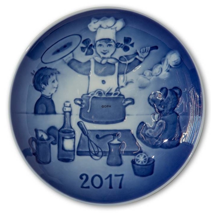 2017 Bing & Grondahl, Children's Day Plate