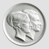 Bisquit plate - Silhouette of Queen Margrethe & Prince Henrik, June 10th, 1967, Bing & Grondahl