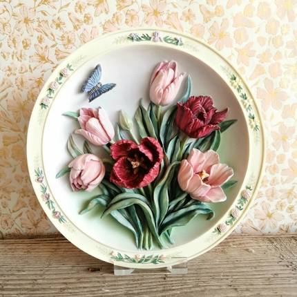 Platte nr 5 i serien Lena Liu's Beautiful Gardens, Tulipan